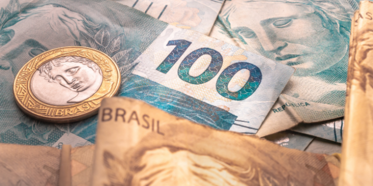 Pesquisa global da Ipsos mostra que 79% dos brasileiros acreditam que economia beneficia os ricos, 84% veem impactos negativos da desigualdade e 85% defendem responsabilidade social das empresas.