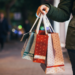 Procon do Rio de Janeiro esclarece quais são os direitos do consumidor na troca de presentes após o Natal e explica as diferenças entre compras em lojas físicas e online.