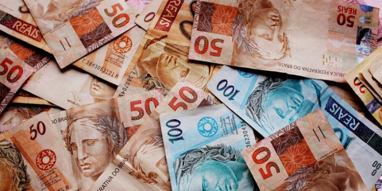 Inflação deve fechar 2025 abaixo do teto da meta, aponta Boletim Focus