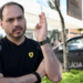 Carlos Bolsonaro publica imagem de Jair Bolsonaro hospitalizado e critica atuação policial
