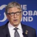 Em carta anual, Bill Gates alerta que a IA pode ser usada para criar armas biológicas e cobra respostas internacionais.
