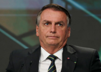 Moraes autoriza visitas permanentes de filhos e enteada de Bolsonaro na prisão