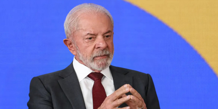 Brasil alerta para riscos democráticos da inteligência artificial.