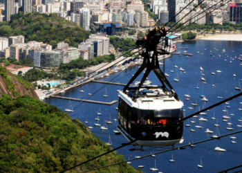 Obras da tirolesa do Pão de Açúcar devem ser retomadas em 2026 após liberação de licença e decisão favorável do STJ, encerrando disputa judicial.