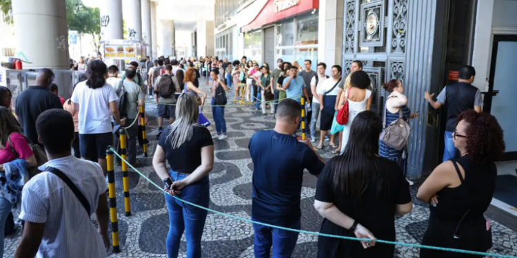 Candidatos do CNU 2 podem recorrer de resultados preliminares de autodeclaração racial e deficiência até 19 de janeiro; cotas para negros, indígenas e quilombolas foram ampliadas.