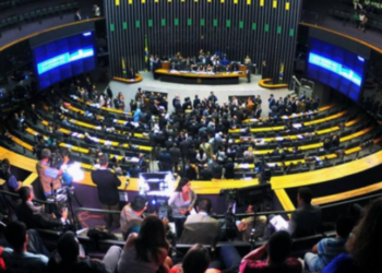 Concurso da Câmara dos Deputados oferece 70 vagas e inscrições seguem abertas