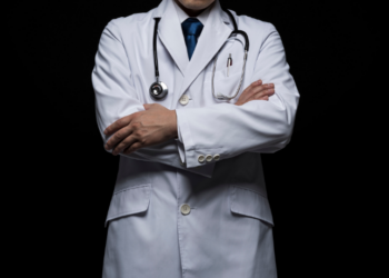 Ebserh lança edital de concurso médico com 152 vagas e ampla oferta de especialidades