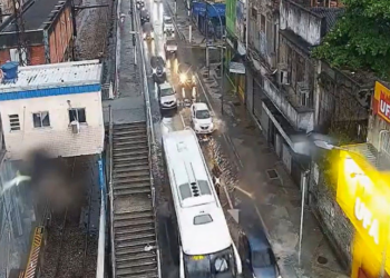 Chuva forte coloca Rio em Estágio 2 e causa alagamentos