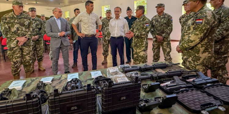 EUA vão investir R$ 57 milhões em cinco anos para fortalecer forças especiais do Paraguai, ampliando a cooperação militar contra organizações criminosas e terroristas.