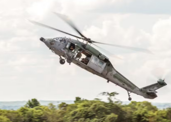 O governo do Rio de Janeiro anunciou a compra de um helicóptero Black Hawk de R$ 70 milhões para a Polícia Militar, durante a formatura de 474 novos soldados. Aeronave transporta até 15 pessoas.
