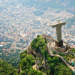 Caixa comemora 165 anos com iluminação do Cristo Redentor e promoções para clientes, incluindo bônus de até 165% em pontos, descontos e condições especiais de crédito até 31 de janeiro.