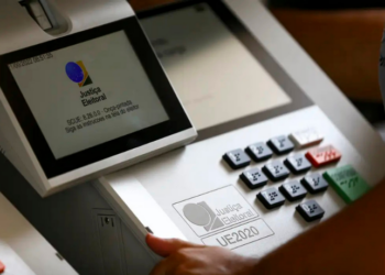 Eleitores têm até 6 de maio para regularizar título.
