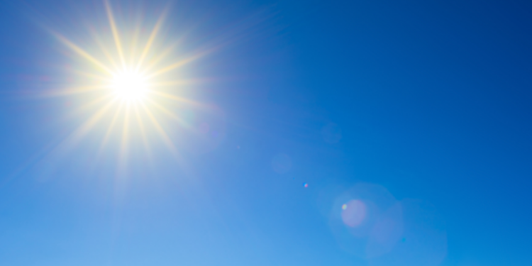 O Rio de Janeiro teve até 41°C, mantendo-se como a capital mais quente do Brasil. Confira a previsão do tempo, níveis do Protocolo de Calor e recomendações para enfrentar o calor intenso.