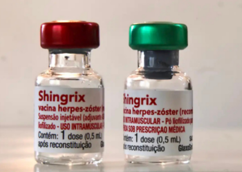 Ministério da Saúde decide não incorporar vacina contra herpes-zóster ao SUS por custo elevado. Entenda os impactos financeiros e epidemiológicos da decisão.