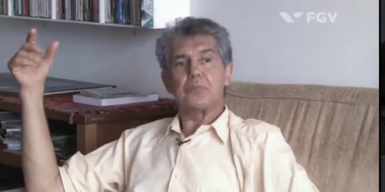 Silvio Da-Rin, cineasta e ex-secretário do Audiovisual do MinC, faleceu aos 77 anos. Autor de Hércules 56 e de obras sobre documentário, deixou legado no cinema e políticas públicas culturais.