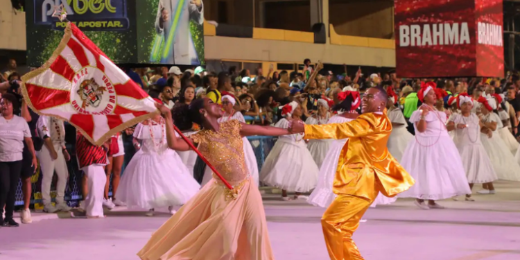 Ensaios técnicos do Grupo Especial começam nesta sexta-feira na Marquês de Sapucaí. Programação é gratuita, aberta ao público e segue até 8 de fevereiro, com novidades para o Carnaval 2026.