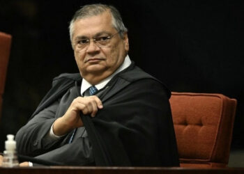 Pedido para derrubar renovação automática da CNH é rejeitado pelo STF.