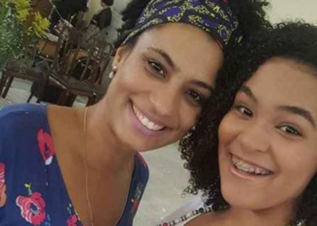 Luyara Franco, filha de Marielle Franco, em evento de homenagem à memória da mãe e em atividade pública recente, mostrando sua atuação na continuidade do legado de direitos humanos deixado por Marielle.