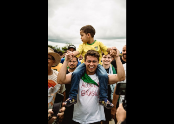 Polícia Rodoviária Federal envia ofício a Nikolas Ferreira sobre caminhada na BR-040 contra prisão de Bolsonaro, destacando ausência de aviso prévio e providências para segurança dos manifestantes e motoristas.