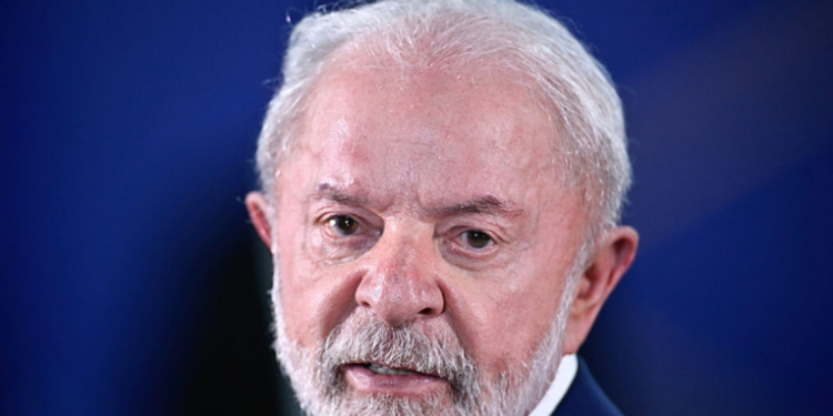 Brasil recusa plano americano sobre prisões e dados biométricos de refugiados.
