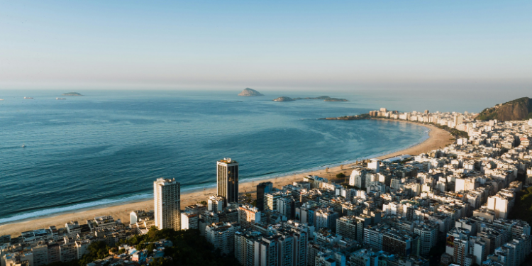 Falta de energia no Leme e em Copacabana por mais de 48 horas leva Procon Carioca a notificar a Light e Defensoria a entrar com ação judicial por restabelecimento imediato.