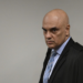 STF nega pedido de transferência imediata de Bolsonaro para hospital após queda em cela da PF. Ele recebeu atendimento médico e apresenta apenas ferimentos leves.