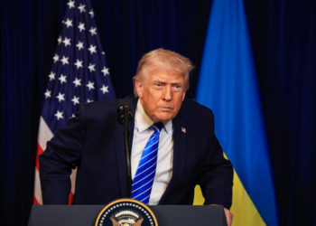 Itália e Eslovênia anunciam que não participarão do Conselho da Paz de Donald Trump, levantando dúvidas sobre a viabilidade da proposta.