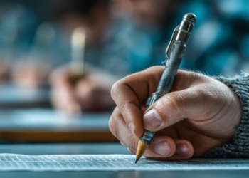Concurso ALEMS 2026 abre 80 vagas imediatas e cadastro reserva para Analista e Técnico Legislativo. Salário inicial de R$ 4.912,20. Inscreva-se até 2 de fevereiro.