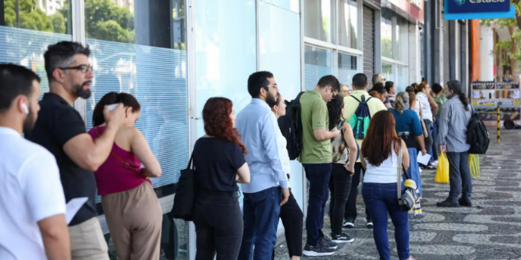 O prazo para recursos da segunda edição do Concurso Público Nacional Unificado (CNU2) termina nesta segunda-feira (19). Candidatos podem contestar resultados de autodeclaração e análise de deficiência.