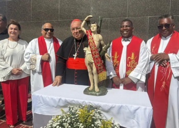Nesta terça-feira (20), o Rio de Janeiro comemora o dia de seu padroeiro, São Sebastião, com programação religiosa que inclui missas, procissão de cinco quilômetros e encenação do Auto de São Sebastião 2026.