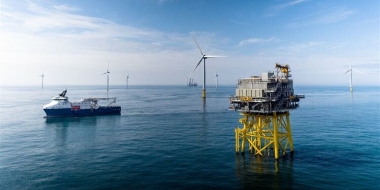 Nova lei do Rio de Janeiro estabelece diretrizes para apoiar a transição energética offshore e o uso sustentável do espaço marinho.