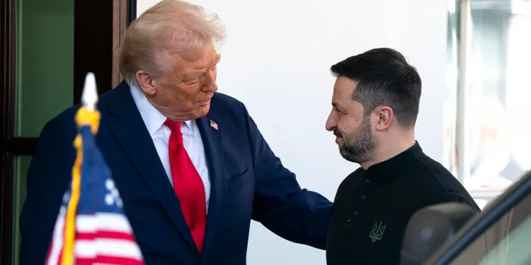 Zelensky rejeita fala de Trump e diz que Ucrânia nunca bloqueou a paz