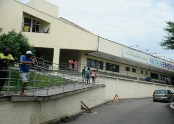 Tiroteio em bar de Nova Iguaçu deixa seis mortos e uma ferida