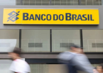 Banco do Brasil registra aumento da inadimplência após calote de R$ 3,6 bilhões, mas encerra 2025 com lucro líquido de R$ 20,7 bilhões e projeções positivas para 2026