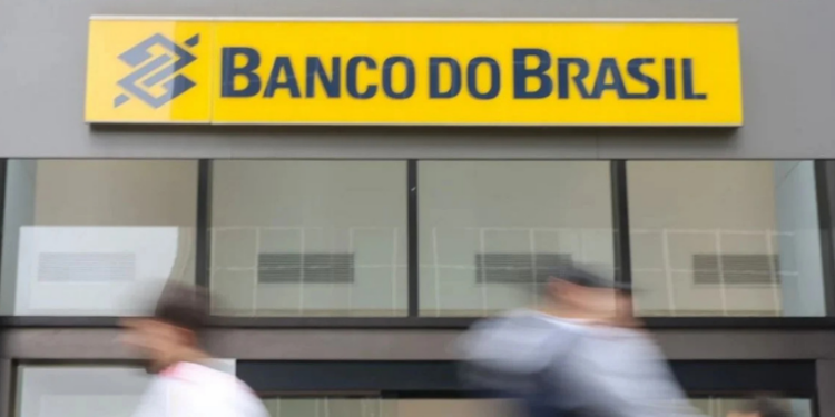 Banco do Brasil registra aumento da inadimplência após calote de R$ 3,6 bilhões, mas encerra 2025 com lucro líquido de R$ 20,7 bilhões e projeções positivas para 2026