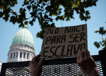 Confrontos em Buenos Aires deixam dezenas de detidos durante manifestação