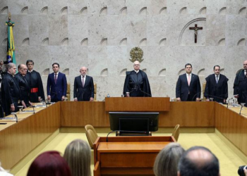 O STF arquivou a arguição de suspeição contra o ministro Dias Toffoli no caso Banco Master. Investigação continua sob nova relatoria após decisão de Edson Fachin.
