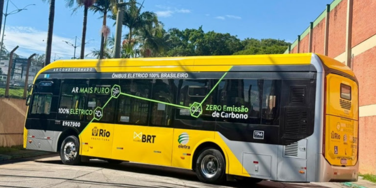 BRT carioca inicia testes com ônibus elétrico nacional e mira frota menos poluente