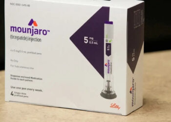 Autoridades do Reino Unido alertam para risco raro de pancreatite fatal em usuários de Mounjaro, Ozempic e Wegovy.