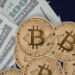 Queda do Bitcoin é apontada como sinal antecipado de instabilidade financeira.