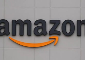 Ações da Amazon caem após empresa projetar US$ 200 bilhões em investimentos em IA e divulgar guidance abaixo das expectativas.