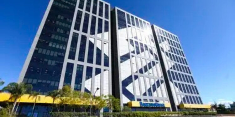 Banco do Brasil desembolsará mais de R$ 5 bilhões para recompor o FGC após liquidação do Banco Master e evitar riscos ao sistema financeiro.