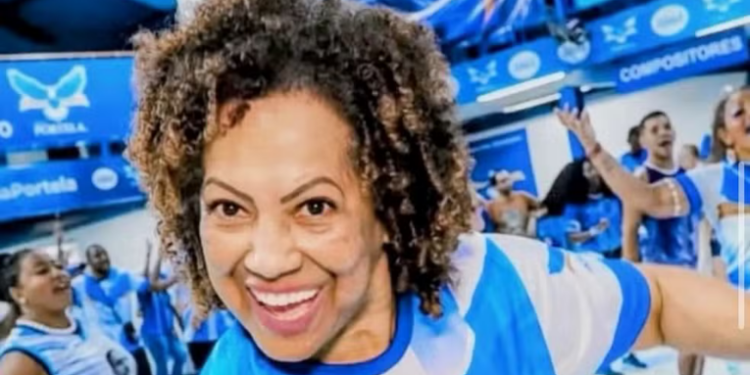 Jussara Ferreira, sambista da Portela há 20 anos, morreu aos 66 anos durante ensaio técnico da escola de samba no Rio de Janeiro. Velório será nesta segunda-feira em Inhaúma.