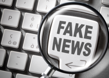 A Receita Federal esclarece que não suspende contas bancárias ou cartões de crédito. Notícias sobre o tema são fake news e visam aplicar golpes. Saiba como se proteger.