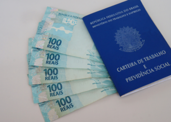O Rio de Janeiro disponibiliza 3.890 vagas de emprego, estágio e jovem aprendiz, com destaque para comércio, serviços e construção civil. Há oportunidades para PCDs e candidatos sem experiência.