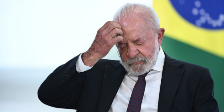 Gastos administrativos da União atingem R$ 72,7 bilhões em 2025, maior valor em nove anos, com aumento de 11,6% em relação a 2024 e aproximação do recorde de 2016.