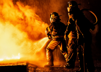 Proprietários de imóveis urbanos no Rio de Janeiro devem pagar a Taxa de Incêndio 2026 até 11 de fevereiro. Recursos garantem manutenção, equipamentos e capacitação do Corpo de Bombeiros.