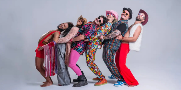 Carnaval de rua do Rio de Janeiro terá 35 novos blocos em 2026, com estreias que misturam forró, funk, pagode e propostas independentes, ampliando a diversidade cultural da folia.