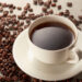 Pesquisa internacional sugere que café com cafeína pode reduzir risco de demência e favorecer a saúde cognitiva.