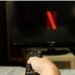 Netflix anuncia o fim do suporte ao PlayStation 3 em 2 de março de 2026. Usuários precisarão migrar para PS4, PS5, Smart TVs ou dispositivos móveis para continuar assistindo.